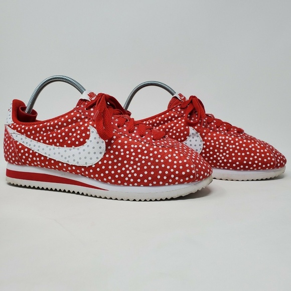 Nike Shoes - Nike Classic Cortez Women's Training Shoes